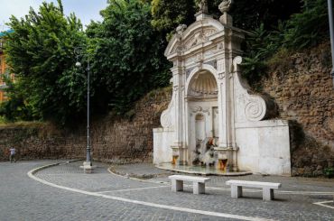 Prigione Fountain in Trastevere, Rome