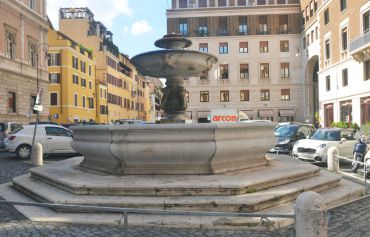 Fountain at Piazza Nicosia, Rome