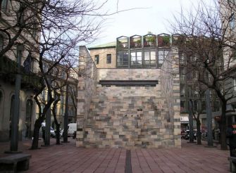 Fountain Monument to Sandro Pertini, Milan