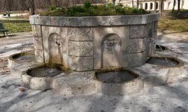 Fountain dell'Acqua Marcia, Milan