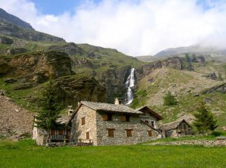 Водопад Кьяпили-ди-Сопра, Черезоле-Реале