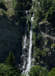 Waterfall Cascata di Pondel, Villeneuve