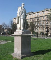 Памятник Эусебио Бава, Турин