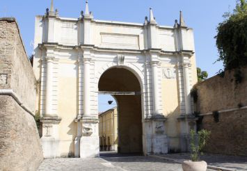 Ворота Адриана, Равенна