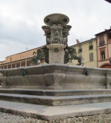 Monumental fountain, Faenza