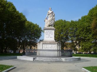 Статуя Леопольда II, Пиза