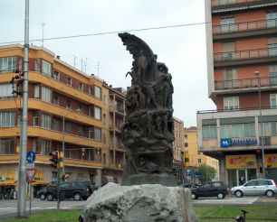 Monument to Enzo Ferrari, Modena