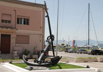 Monument to the Victims of the Sea, Cagliari