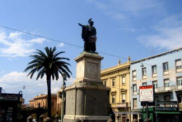 Statue of King Carlo Felice, Cagliari