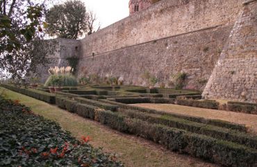 Garden Under the Walls, Cagliari