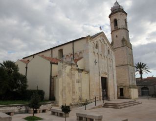Church of Santa Anastasia, Tissi