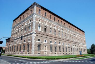 Farnese Palace, Piacenza