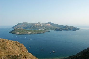 Липарские острова, Сицилия