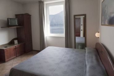 Double Room with Front Lake View