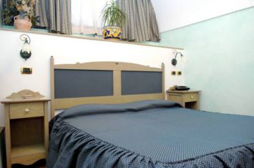 Двухместный номер эконом-класса с 1 кроватью или 2 отдельными кроватями
