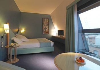 Deluxe Double or Twin Room with City View