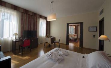 Junior Suite with Spa Package 