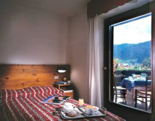Standard Double or Twin Room with Courtyard View