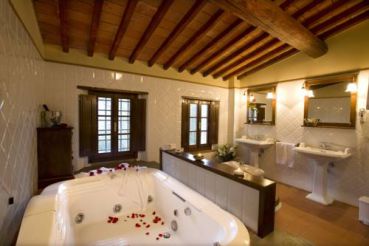 Exclusive Suite with Spa Bath
