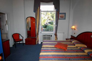 Double or Twin Room with Hill View