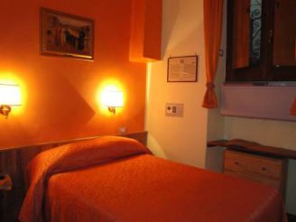 Economy Double Room (1 Adult)