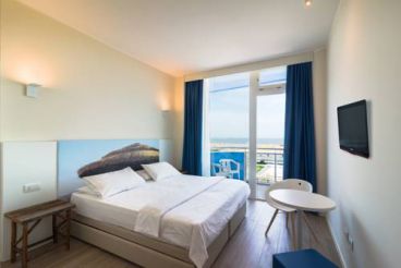 Double or Twin Room with Terrace and Sea View