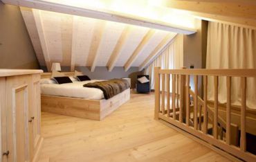 One-Bedroom Apartment - Split Level