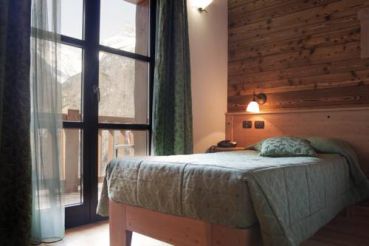 Triple Room with Mountain View