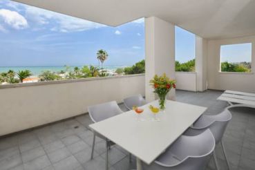 Two-Bedroom Suite with Sea View (4 Adults) 