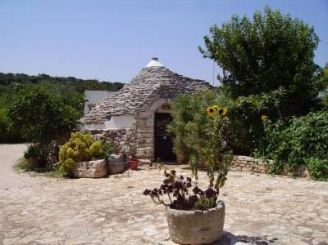Trullo - One-Bedroom Apartment with Garden View