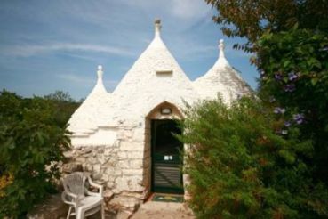 Trullo - One-Bedroom Apartment with Garden View