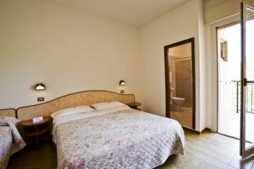 Triple Room with Beach Package