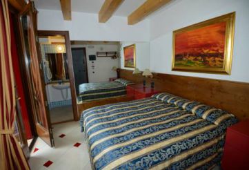 Double Room with French Bed