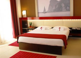 Double Room with Romantic Package 