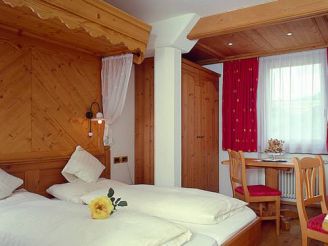 Double Room with Ski Pass 