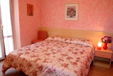 Double Room with Extra Bed (3 Adults)