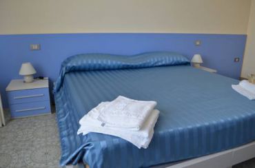 Большой двухместный номер c 1 кроватью или 2 отдельными кроватями