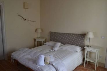 Large Double Room - Annex