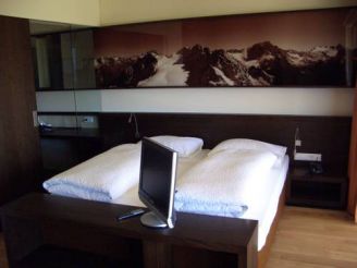 Superior Double Room with Balcony and Mountain View