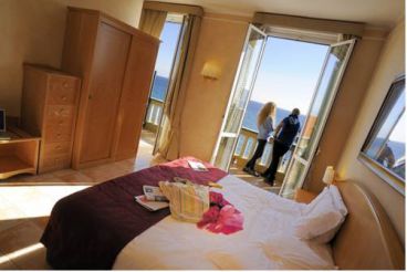 Double Room with Sea View and Spa Access