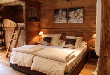 Улучшенный двухместный номер с 1 кроватью или 2 отдельными кроватями и террасой