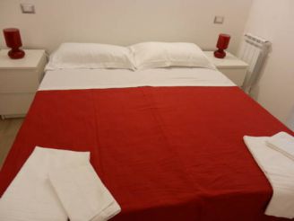 Double Room Red (2-3-4-persons)
