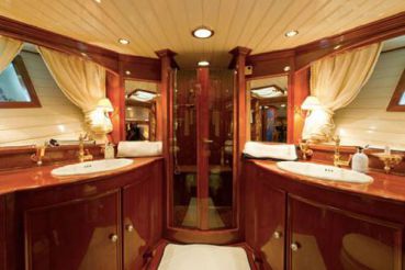 Cabin on Boat with Double Bed