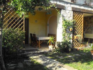 Studio with Patio (2 Adults)