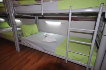 Bed in 10-Bed Mixed Dormitory Room