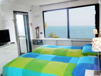 Двухместный номер с 1 кроватью или 2 отдельными кроватями и балконом с видом на море