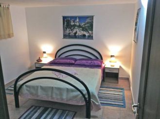 Big Double Room with Shared Bathroom