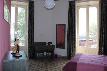 Deluxe Triple Room with Partial Sea View