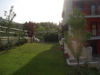 Вилла с видом на сад