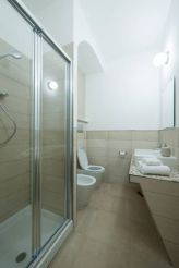 Двухместный номер с 1 кроватью и собственной ванной комнатой 